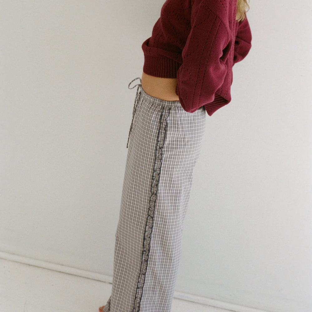 
                      
                        JUNI - Stevie Pant in Check (Regular Length)
                      
                    