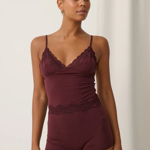 Kat the Label - Hugo Short in Raisin