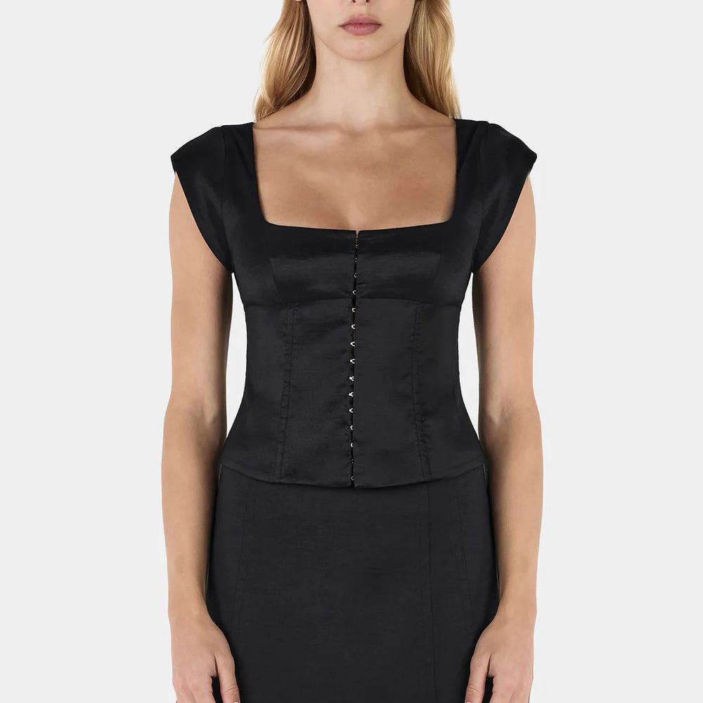 
                      
                        Hansen and Gretel - Kyra Taffeta Mini Skirt in Black
                      
                    