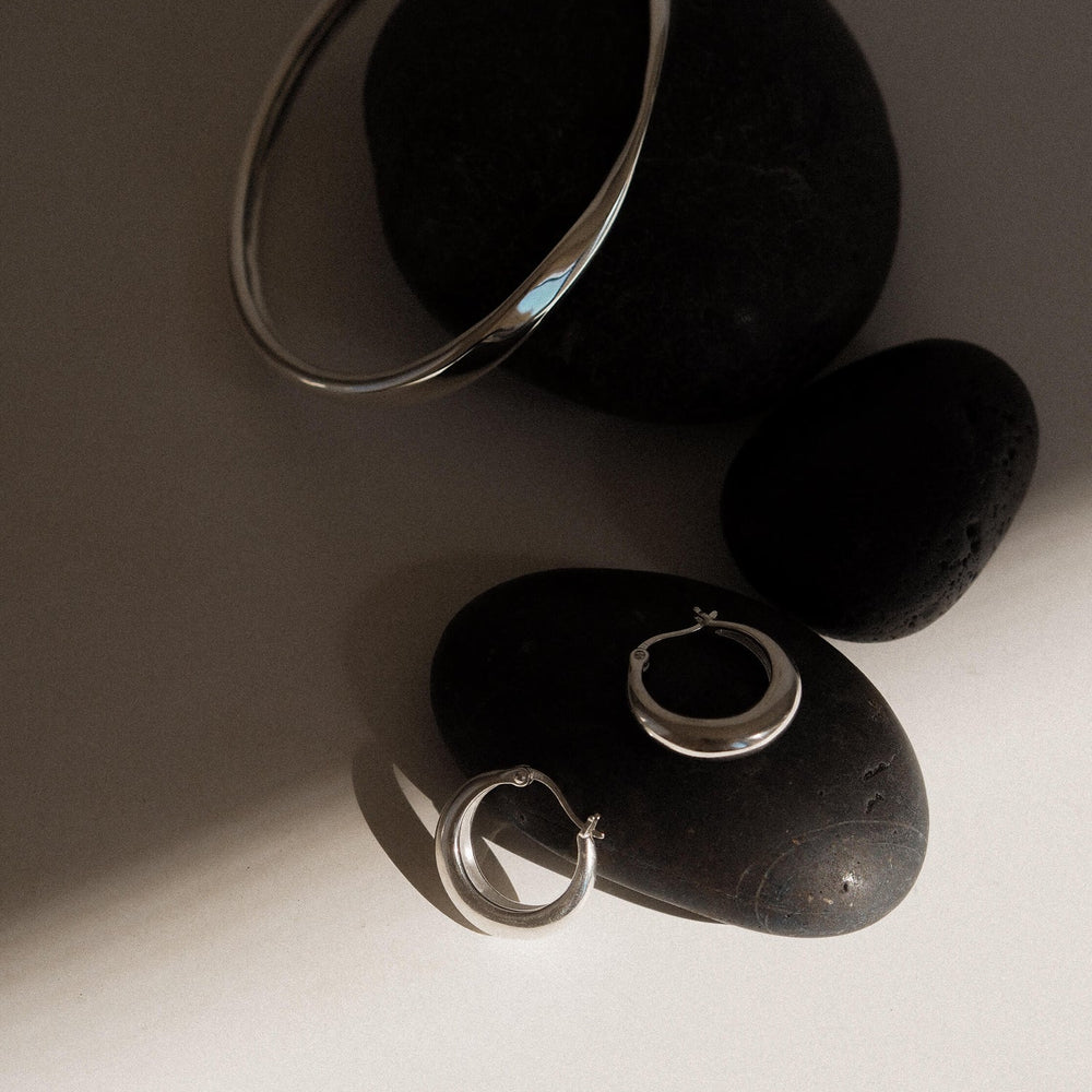 Kirstin Ash - Glow Hoops in Silver