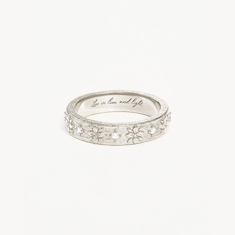 
            
                Load image into Gallery viewer, By Charlotte - Live in Grace Ring In Silver
            
        