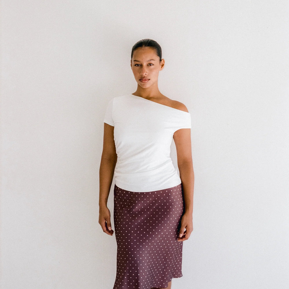 
                      
                        JUNI - Monica Ruched Top in Blanc
                      
                    