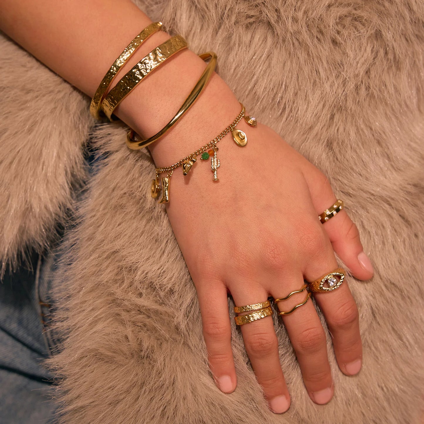 Arms of Eve - Rodeo Charm Bracelet in Gold