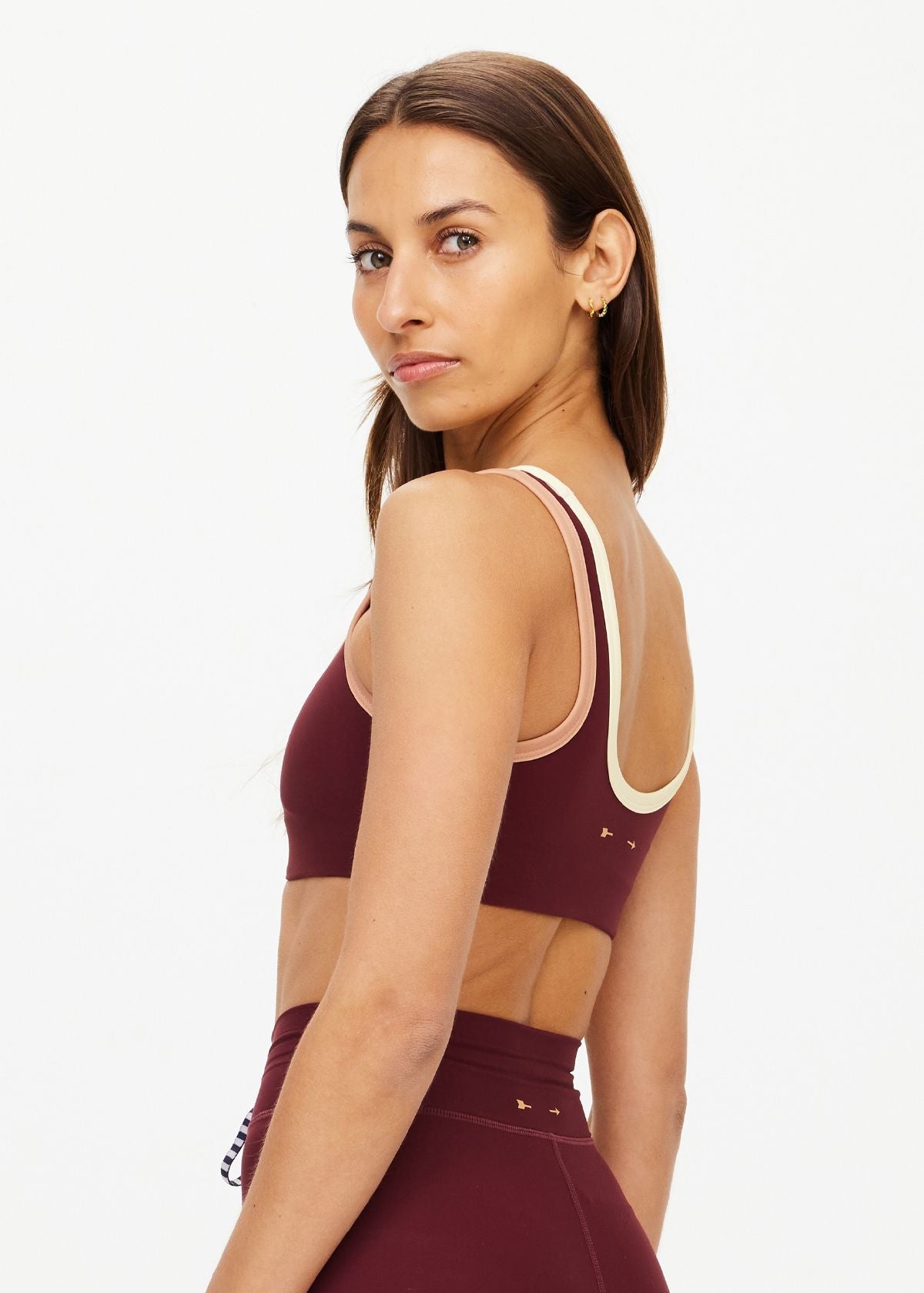 The Upside - Trail Harley Scoop Bra in Bordeaux