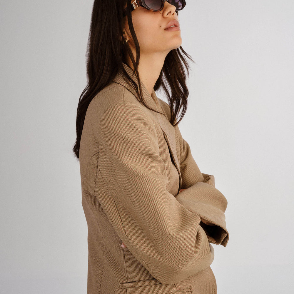 
                      
                        LUV LOU - The Freddie in Tort
                      
                    