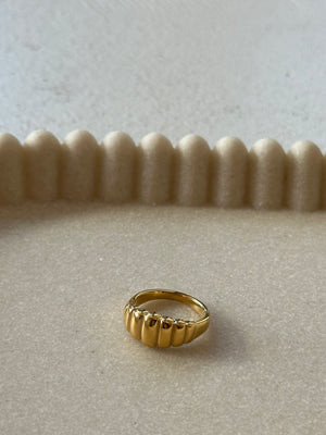 We Are Emte - Florence Ring in Gold