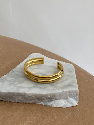 We Are Emte - Double Cuff in Gold