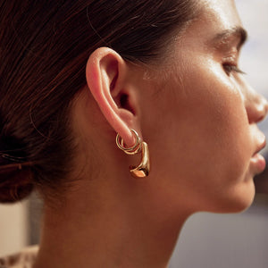 
            
                Load image into Gallery viewer, Arms of Eve - Delphine Earrings in Gold
            
        