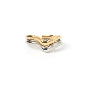 
            
                Load image into Gallery viewer, Arms of Eve - Simi Ring in Gold and Silver
            
        