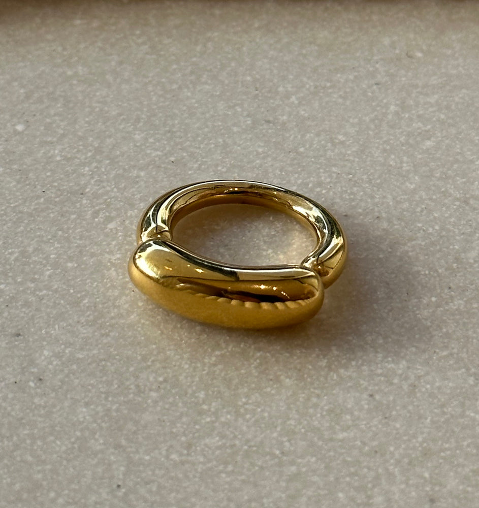 
            
                Load image into Gallery viewer, We Are Emte - Sicily Ring in Gold
            
        
