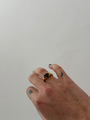 We Are Emte- Bella Ring in Onyx Stone