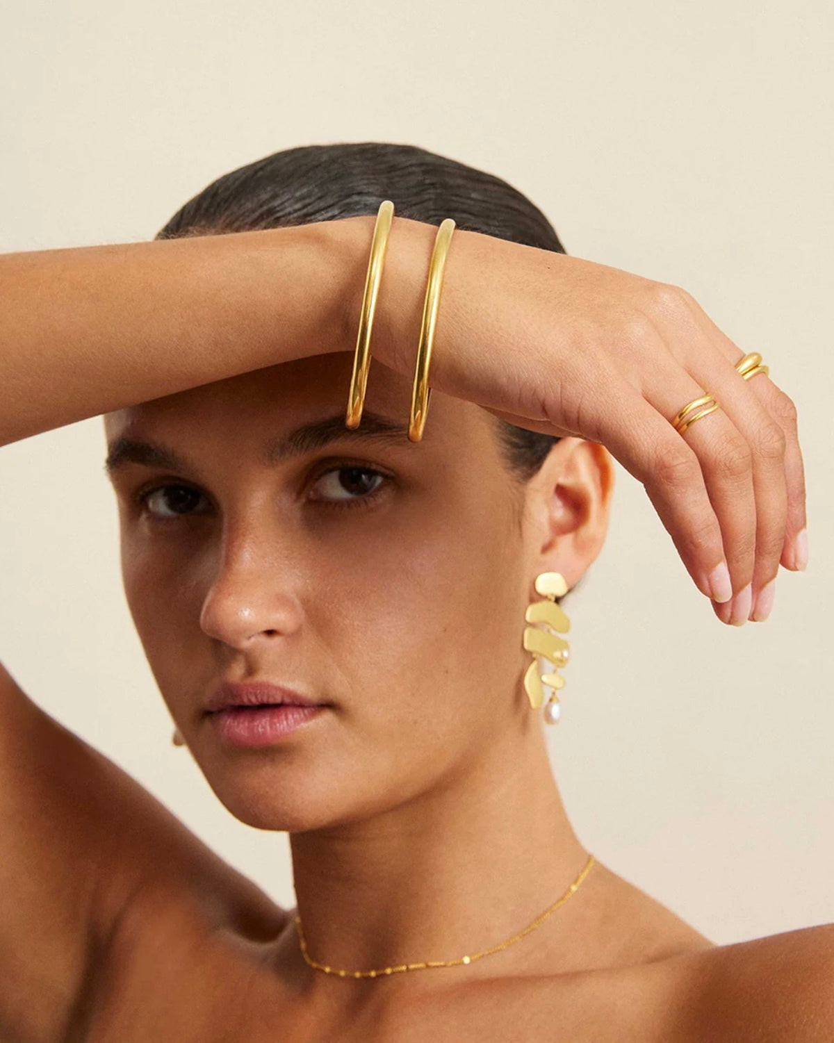 Kirstin Ash - Era Bangle in Gold