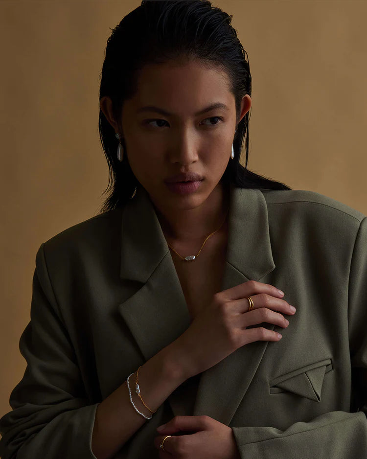 Kirstin Ash - La Sirene Pearl Bracelet in Gold