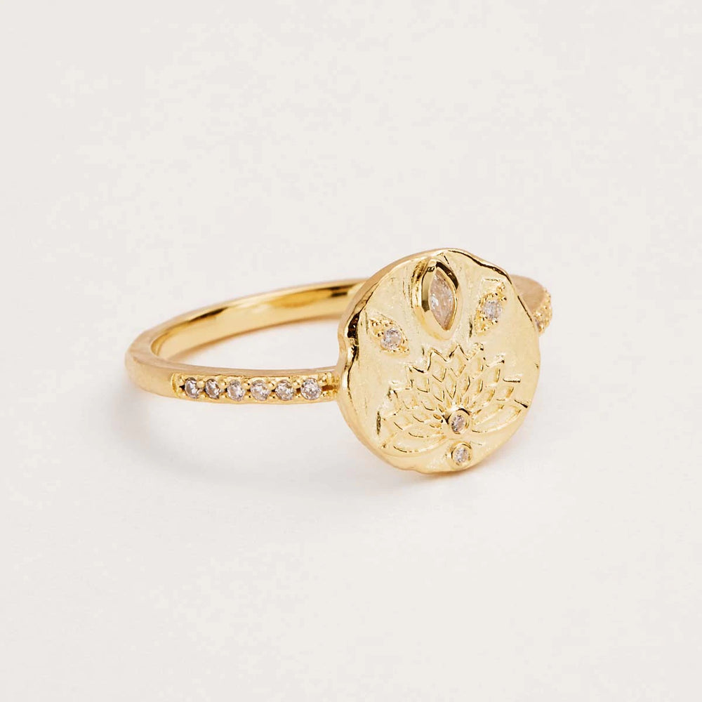 
            
                Load image into Gallery viewer, By Charlotte - My Soul Is Peaceful Ring in Gold
            
        