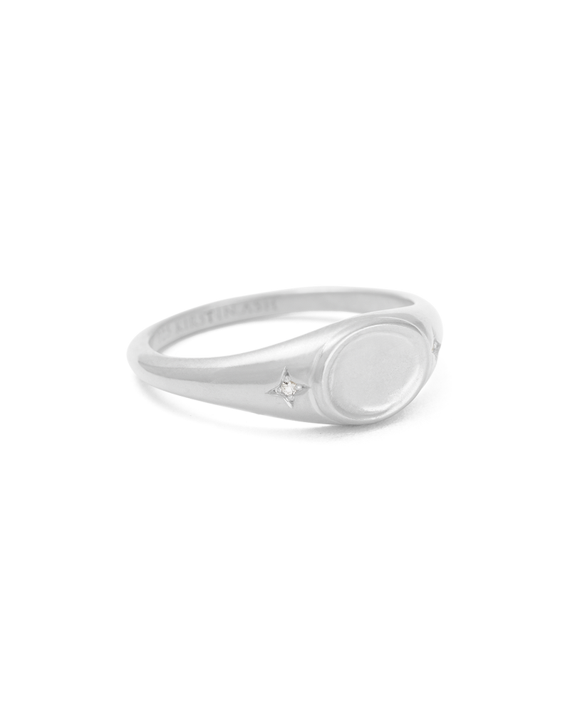 
            
                Load image into Gallery viewer, Kirstin Ash - Align Signet Ring Silver
            
        