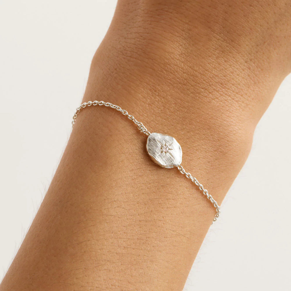 
            
                Load image into Gallery viewer, By Charlotte  - North Star Bracelet in Silver
            
        