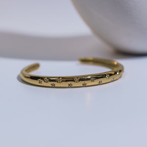 We Are Emte - Twinkle Cuff in Gold/ Stone