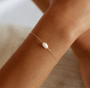 By Charlotte - 14k Gold Tranquility Bracelet