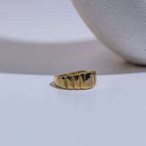 We Are Emte- Ava Ring in Gold